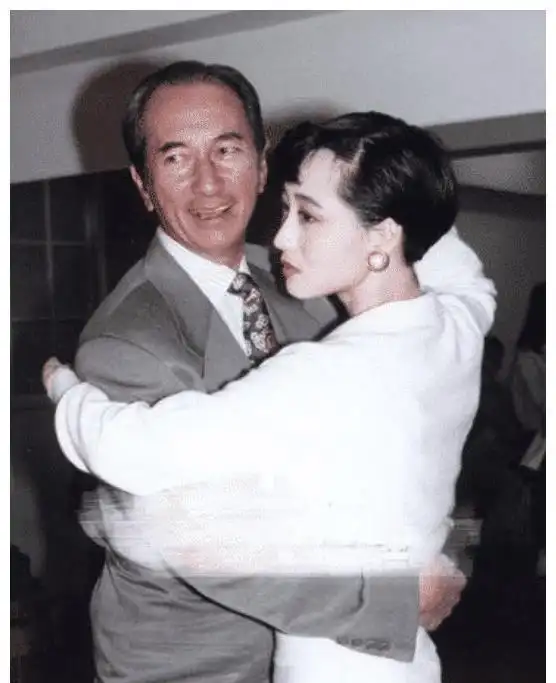 娱乐圈最漂亮的女明星_娱乐圈美女排行榜_秦岚颜值排名第十