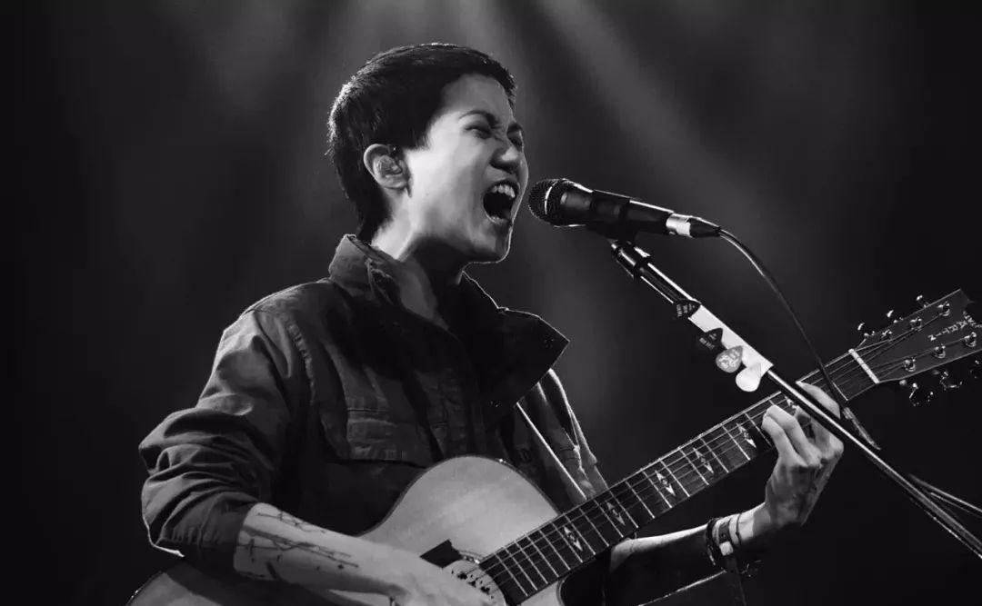 张国荣梅艳芳未实现婚姻_娱乐圈中的 同姓恋_香港男星性取向