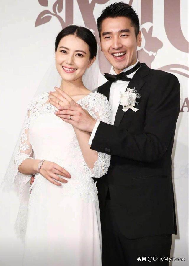 娱乐圈模范夫妻_娱乐圈老模范夫妻_周润发陈荟莲爱情故事